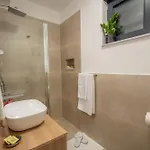 Kana Vila