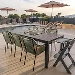 Kana Vila *