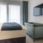 Kana *