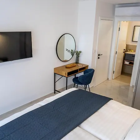 Kana * Brodarica (Sibenik-Knin)