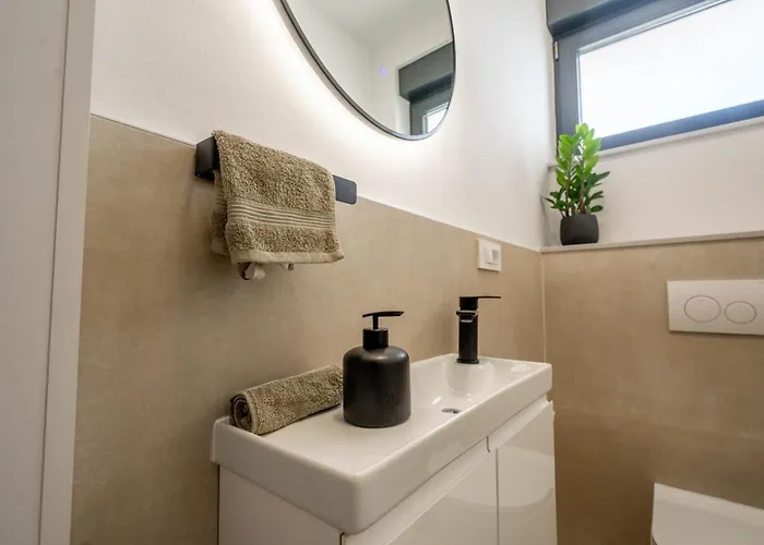 Kana * Brodarica (Sibenik-Knin)