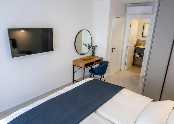 Kana * Brodarica (Sibenik-Knin)